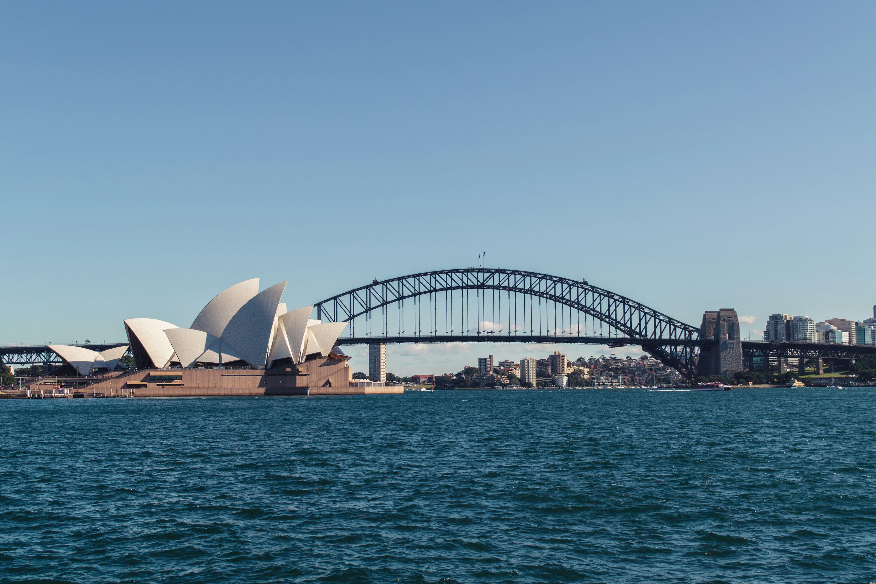 Opéra de Sydney avec le pont Harbour en arrière-plan