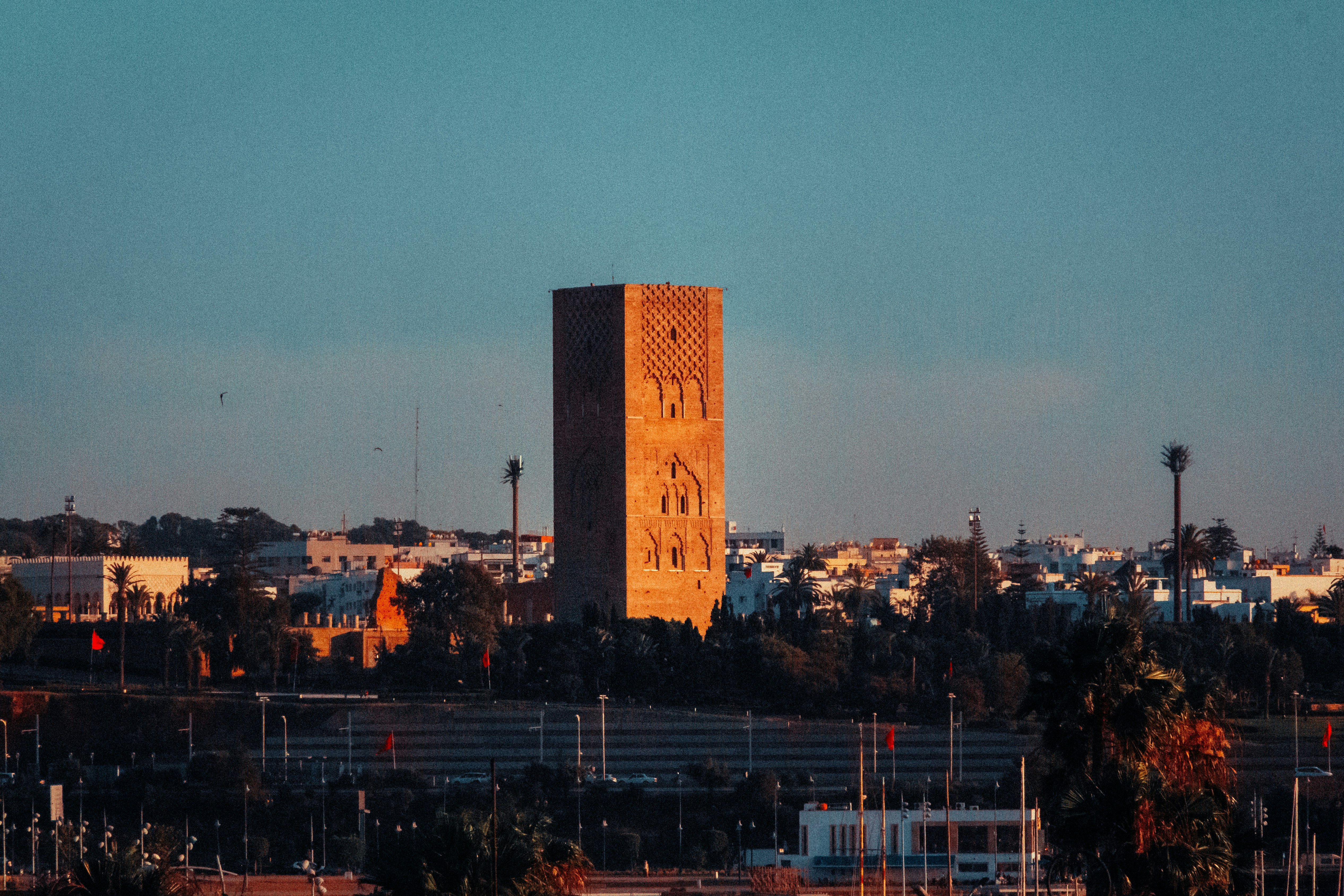 Vue de Rabat avec ses remparts et l'océan