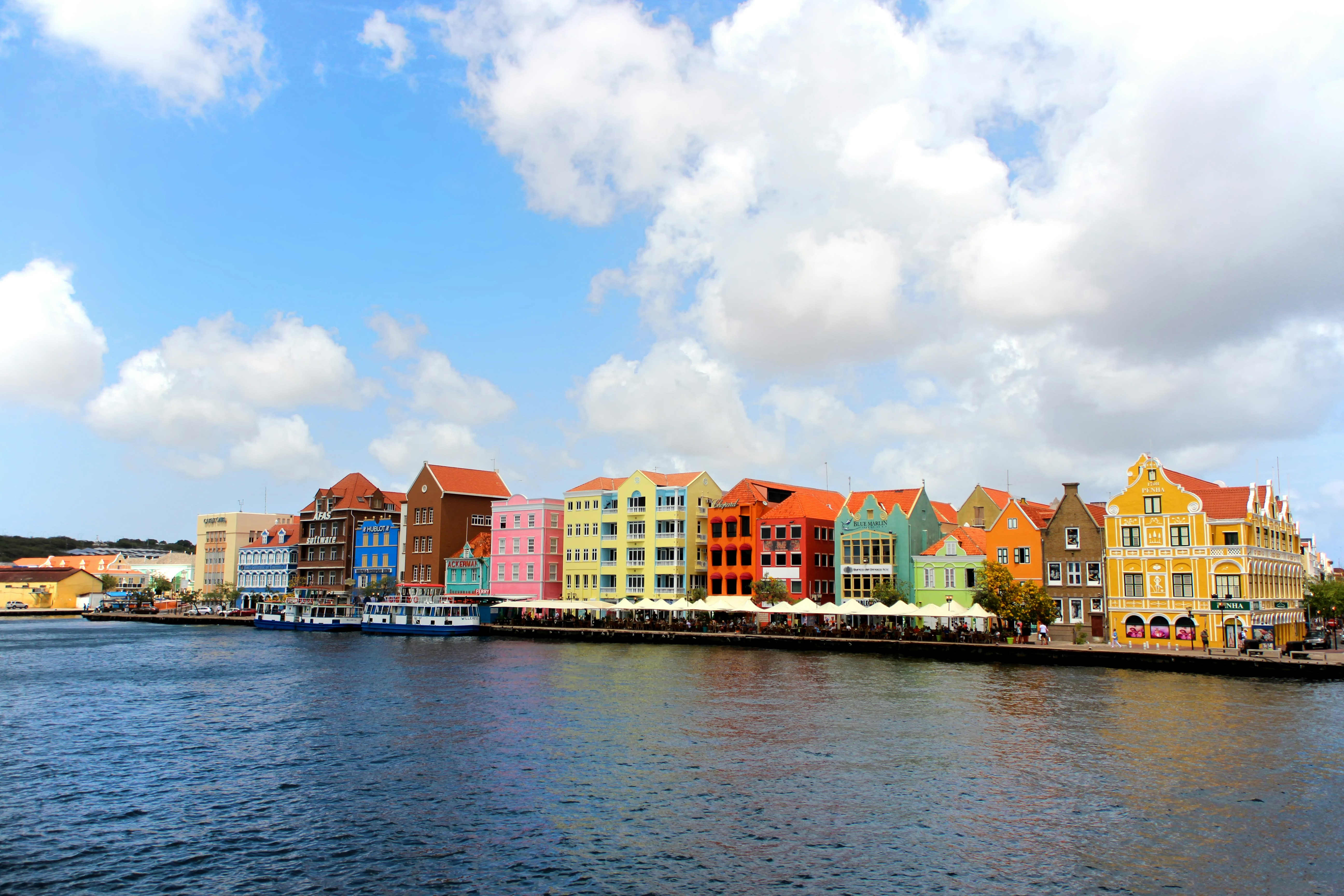 Architecture colorée de Willemstad à Curaçao
