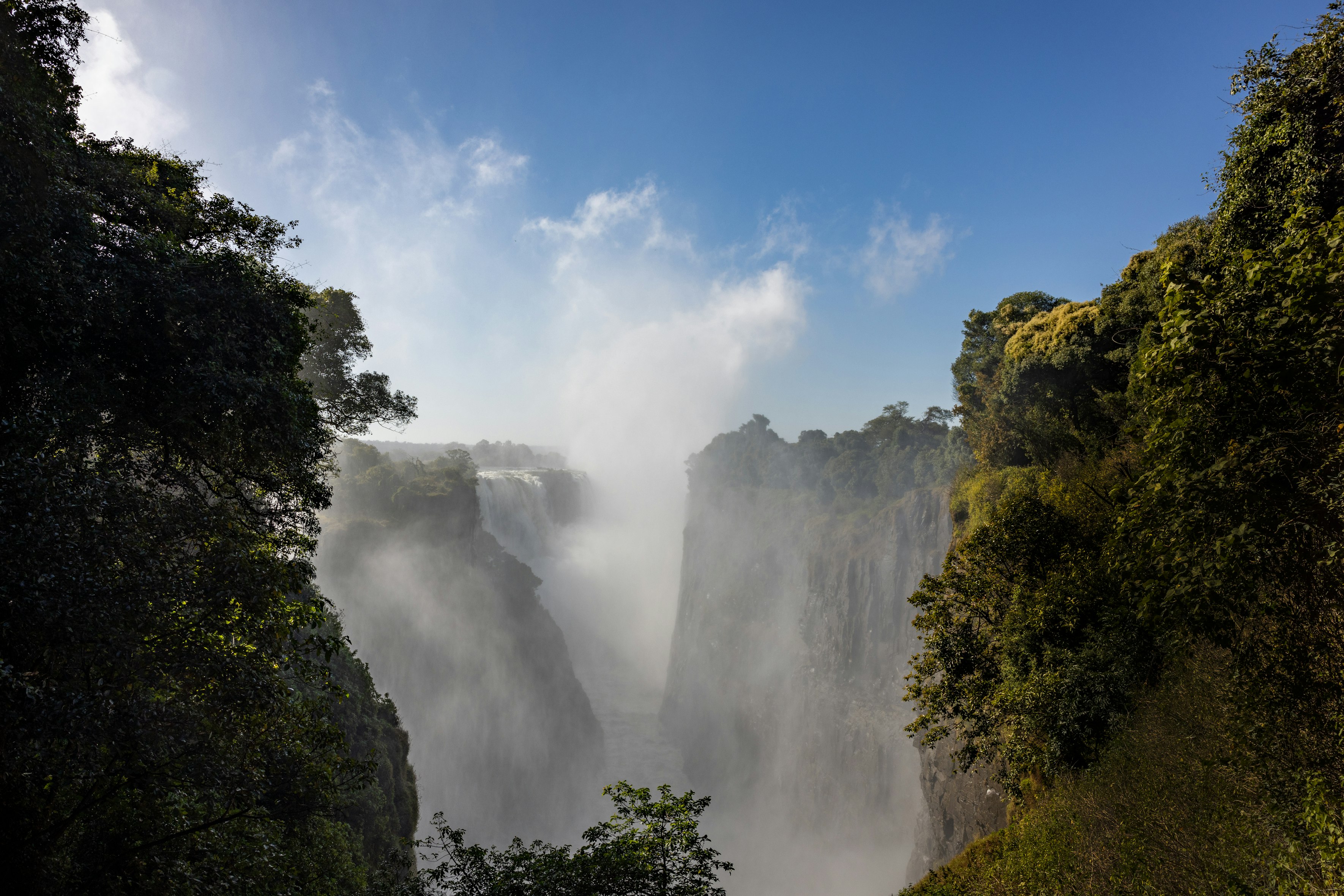 Vue des chutes Victoria, l'une des merveilles naturelles du monde.